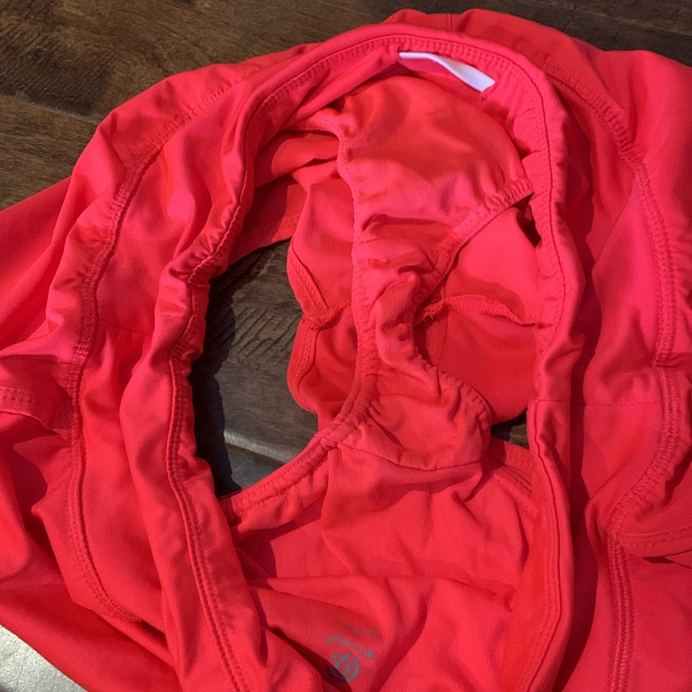Champion running shorts with pocket and built in underwear. Size large - Picture 6 of 6